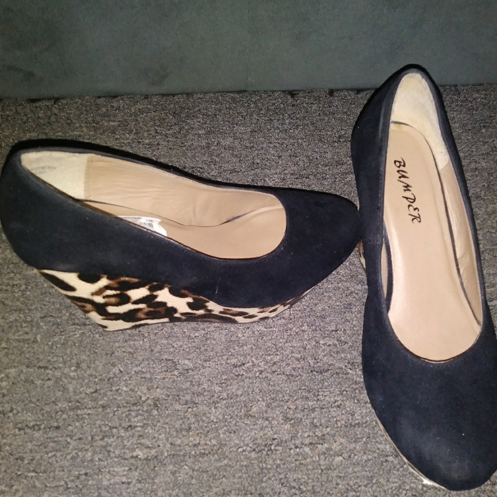 Shoes - Picture 4 of 4